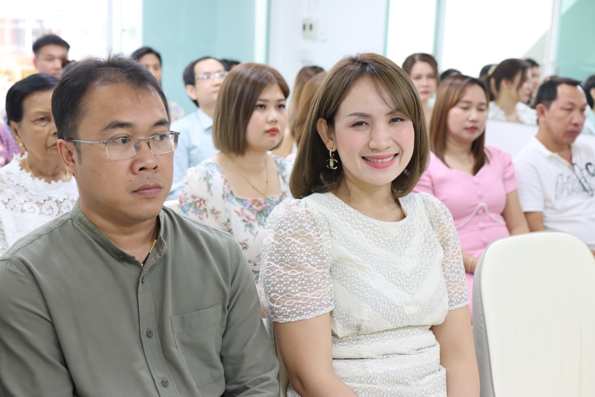 พิธีเปิดศูนย์ความงามสาขาอุดมสุข กทม.