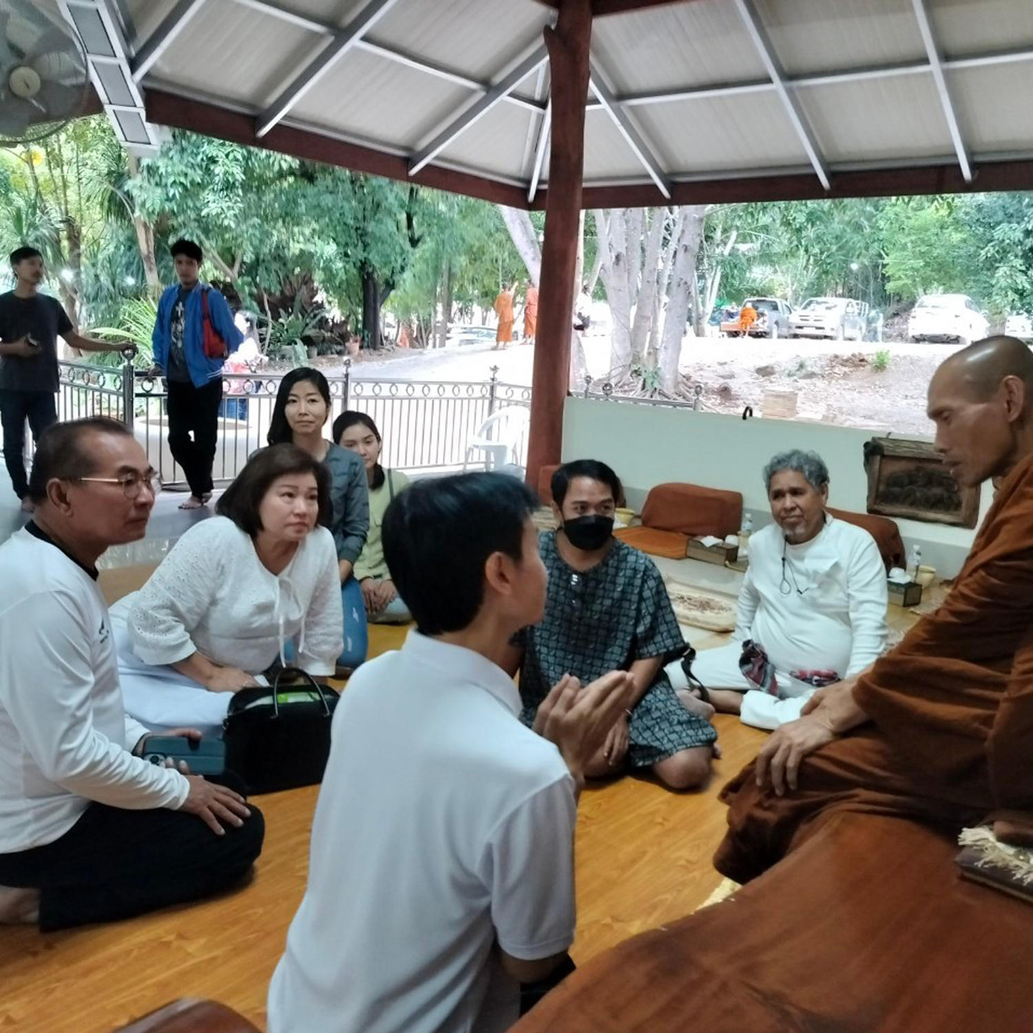 สะโรรักษ์ร่วมบุญผ้าป่าสามัคคีซื้อที่ดินถวายวัดป่าพุทธรรมผาบ่อง จ.เลย