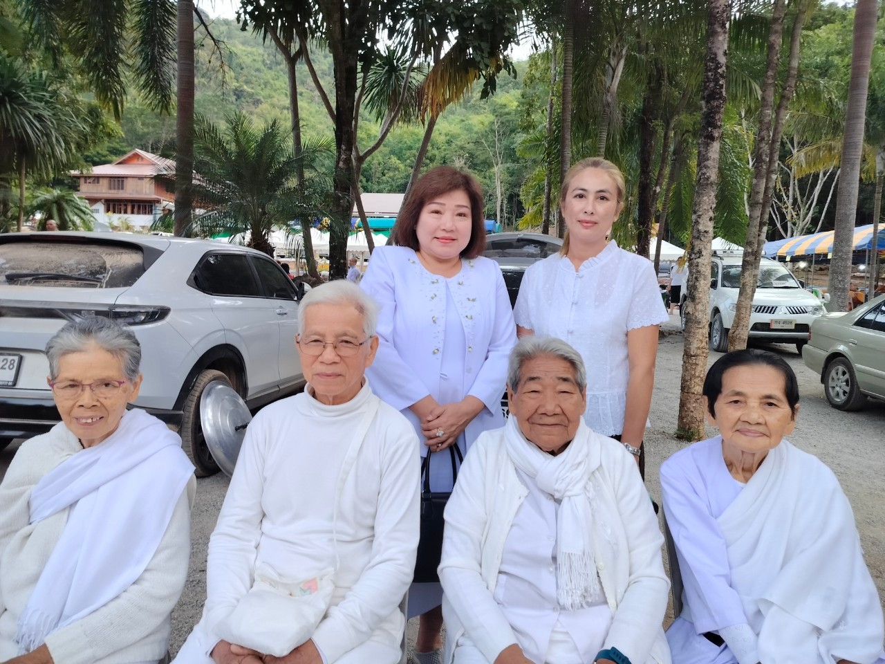 สะโรรักษ์ร่วมบุญผ้าป่าสามัคคีซื้อที่ดินถวายวัดป่าพุทธรรมผาบ่อง จ.เลย