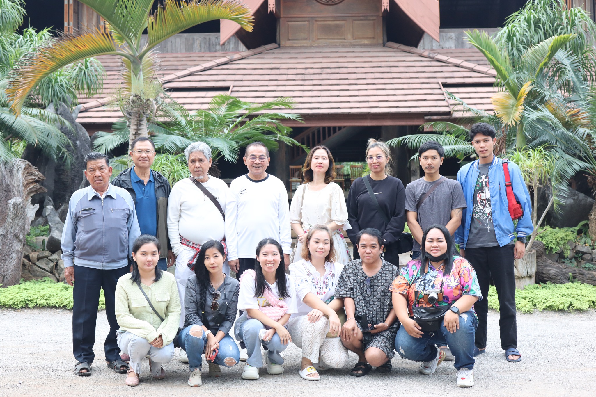 สะโรรักษ์ร่วมบุญผ้าป่าสามัคคีซื้อที่ดินถวายวัดป่าพุทธรรมผาบ่อง จ.เลย