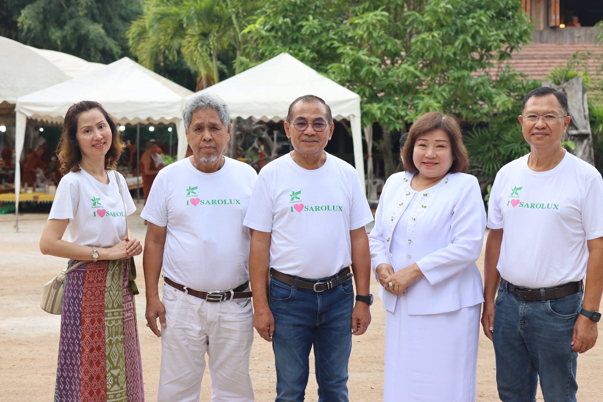 สะโรรักษ์ร่วมบุญผ้าป่าสามัคคีซื้อที่ดินถวายวัดป่าพุทธรรมผาบ่อง จ.เลย