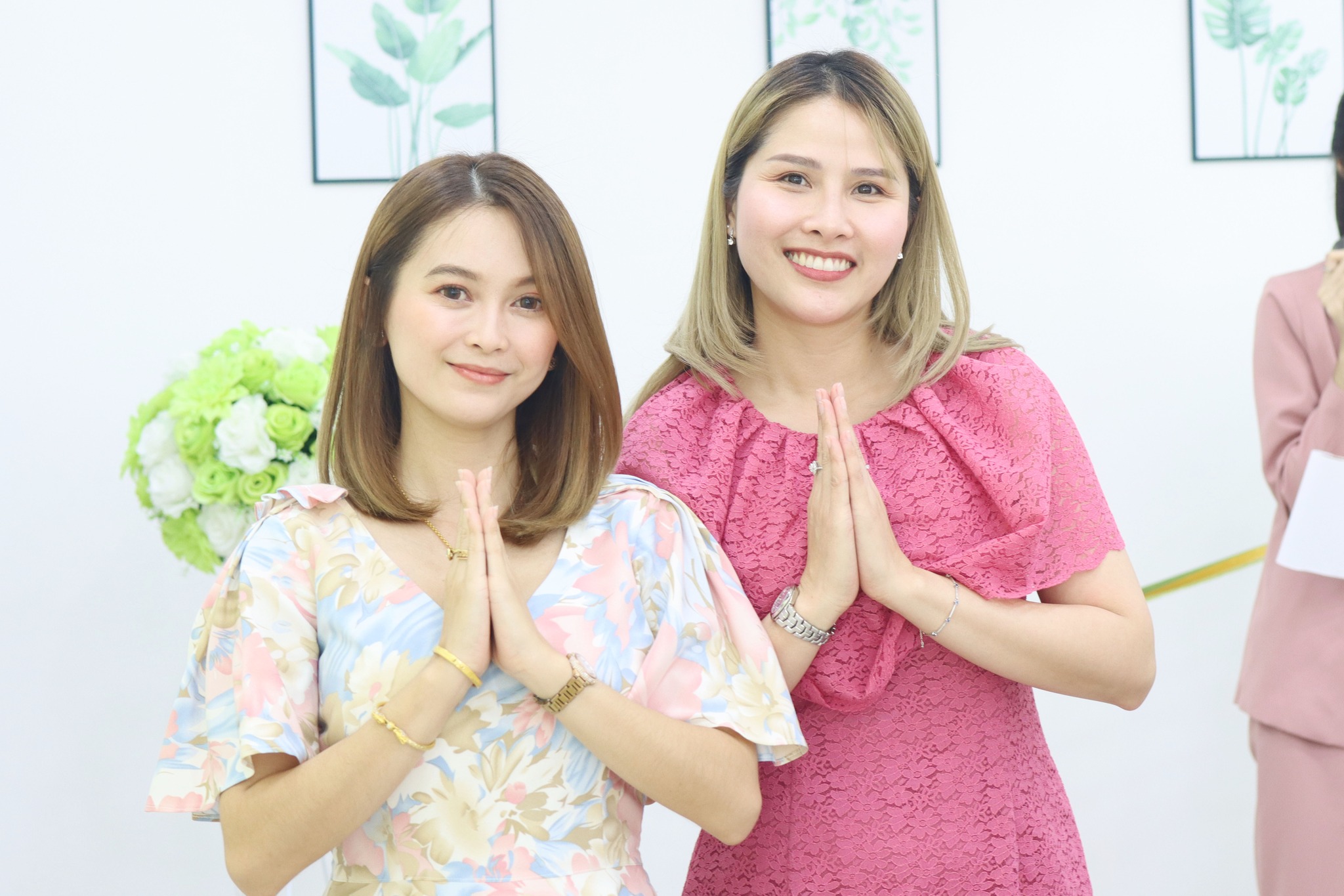 พีธีเปิดศูนย์ความงามสะโรรักษ์สาขา จ.สิงห์บุรี