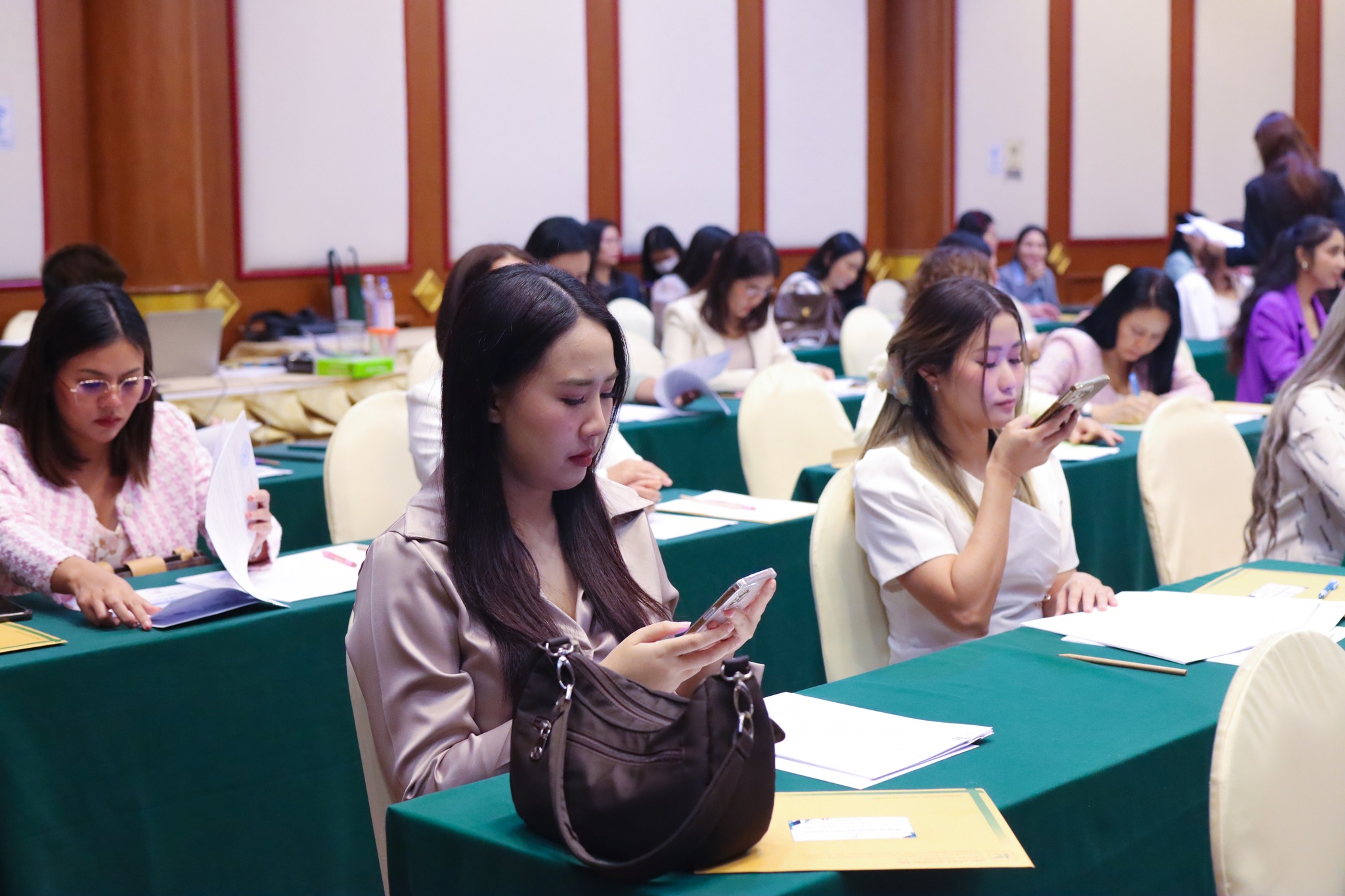 พิธีต่อสัญญาแฟรนไชร์ศูนย์ความงามสะโรรักษ์วันที่ 13 มิถุนายน 2568