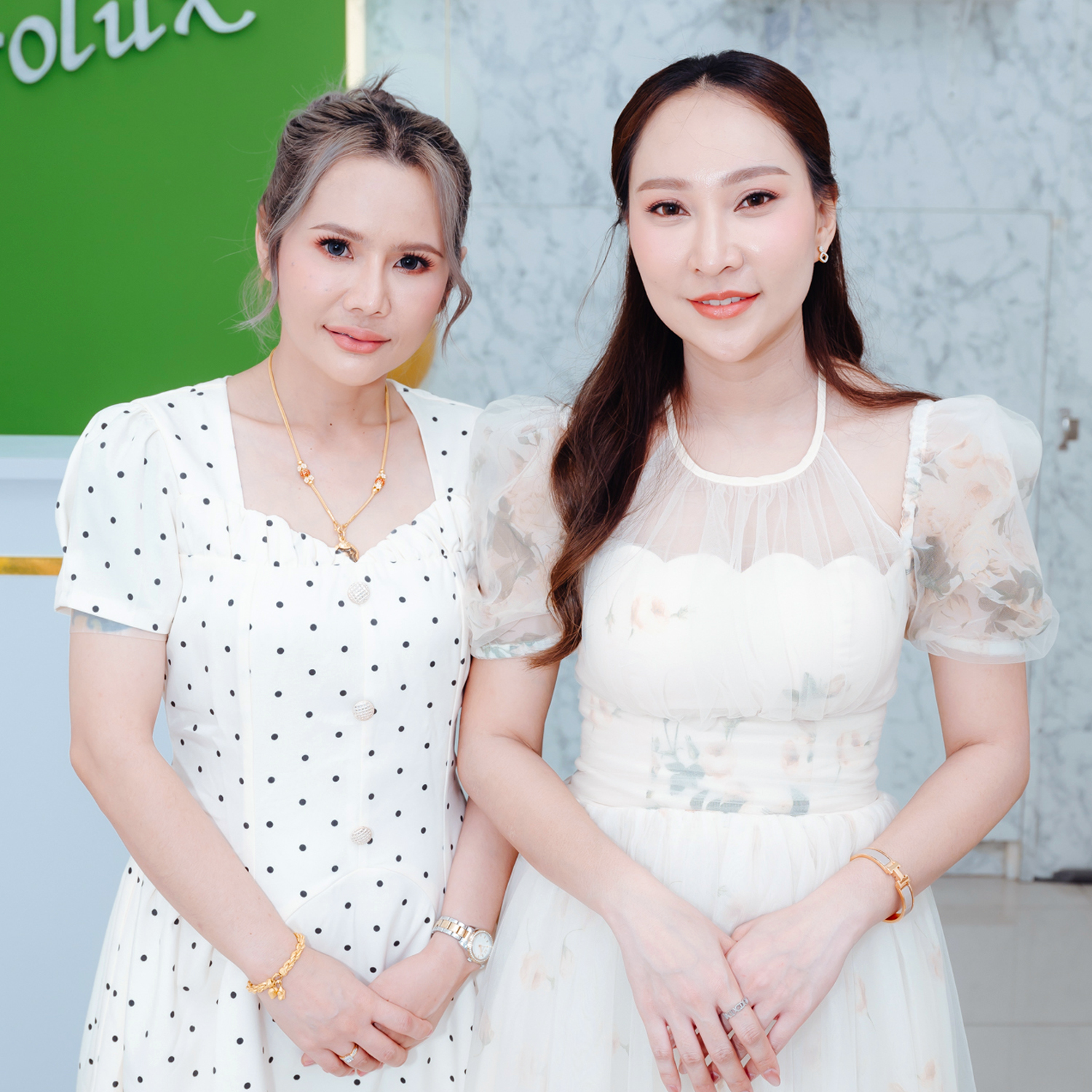 พิธีเปิดศูนย์ความงามสะโรรกษ์สาขาแม่กลอง จ.สมุทรสงคราม พิธีเปิดศูนย์ความงามสะโรรกษ์สาขาแม่กลอง จ.สมุทรสงคราม