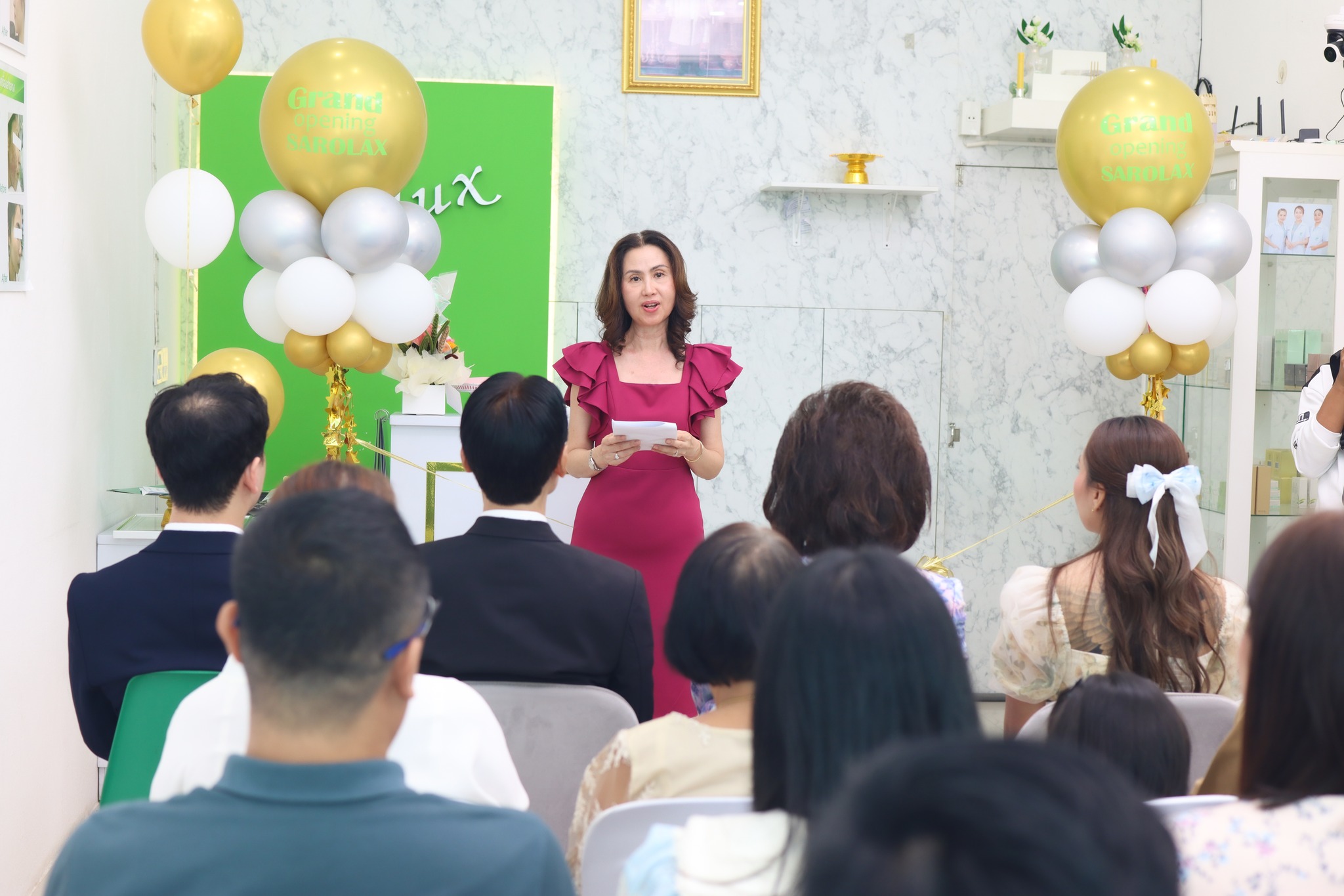 พิธีเปิดศูนย์ความงามสะโรรกษ์สาขาแม่กลอง จ.สมุทรสงคราม พิธีเปิดศูนย์ความงามสะโรรกษ์สาขาแม่กลอง จ.สมุทรสงคราม