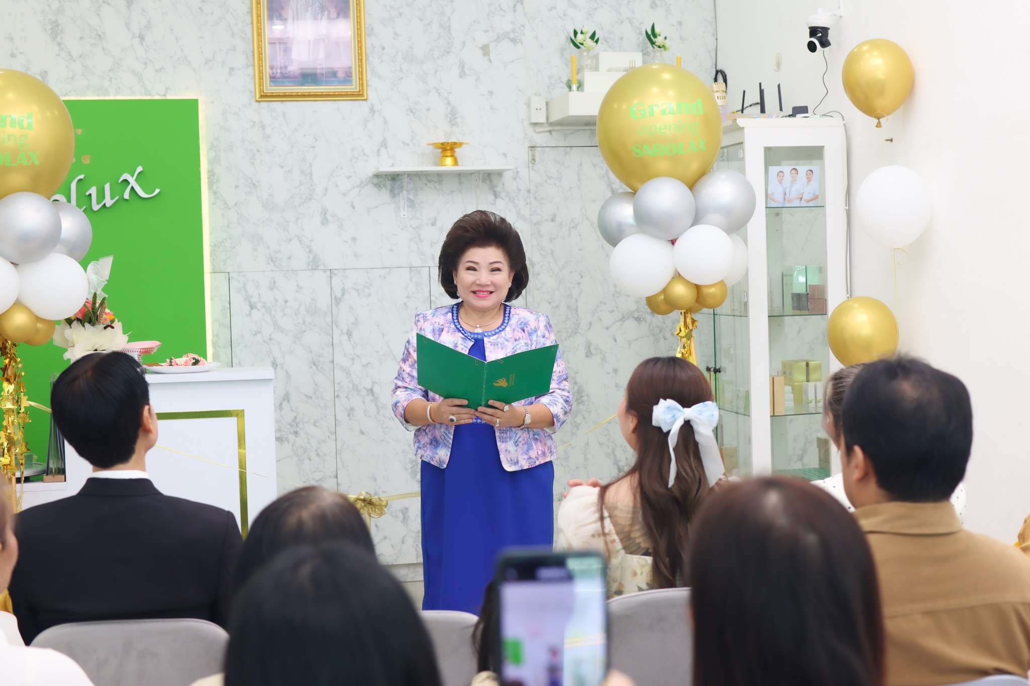 พิธีเปิดศูนย์ความงามสะโรรกษ์สาขาแม่กลอง จ.สมุทรสงคราม พิธีเปิดศูนย์ความงามสะโรรกษ์สาขาแม่กลอง จ.สมุทรสงคราม