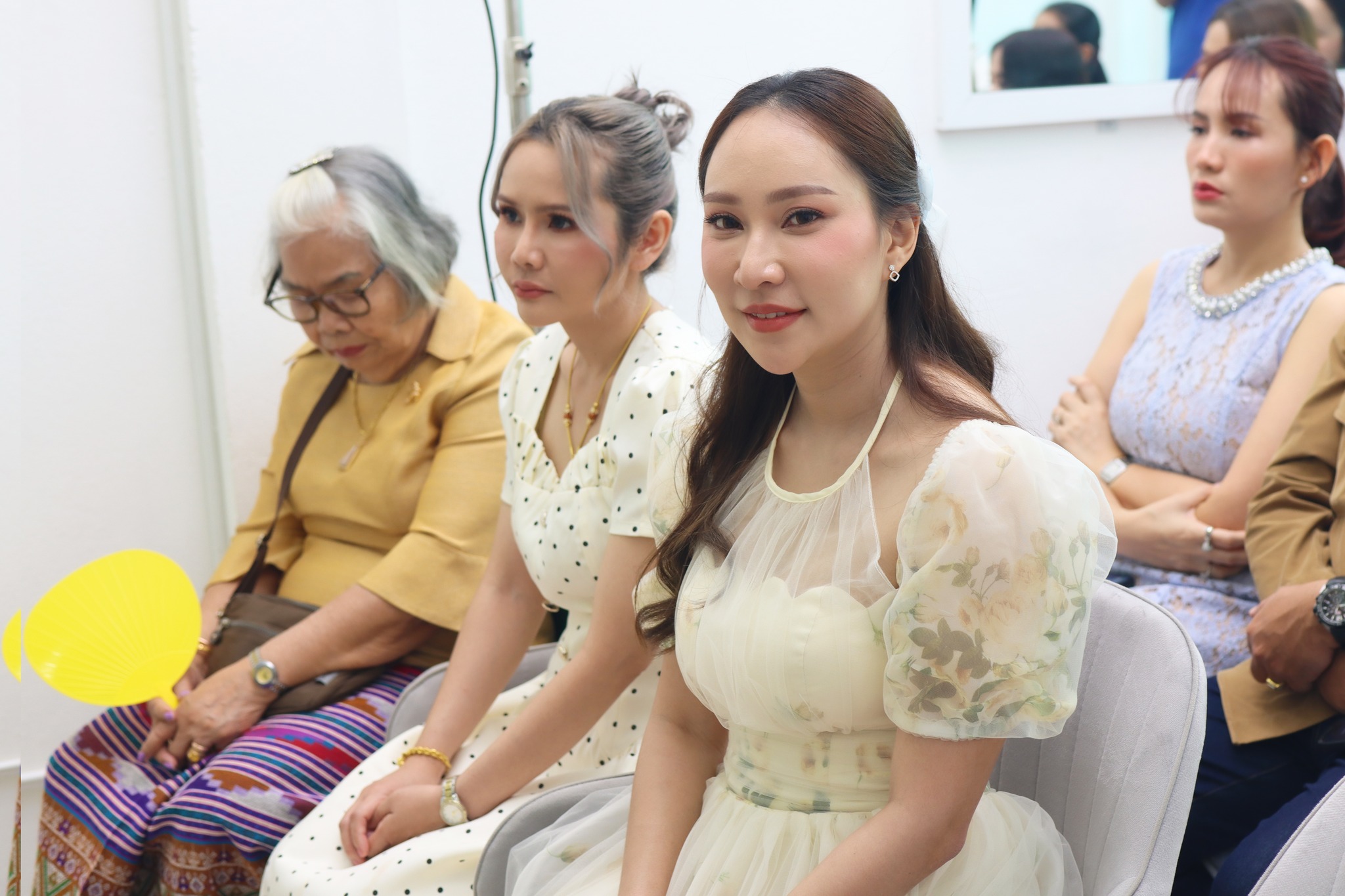 พิธีเปิดศูนย์ความงามสะโรรกษ์สาขาแม่กลอง จ.สมุทรสงคราม พิธีเปิดศูนย์ความงามสะโรรกษ์สาขาแม่กลอง จ.สมุทรสงคราม