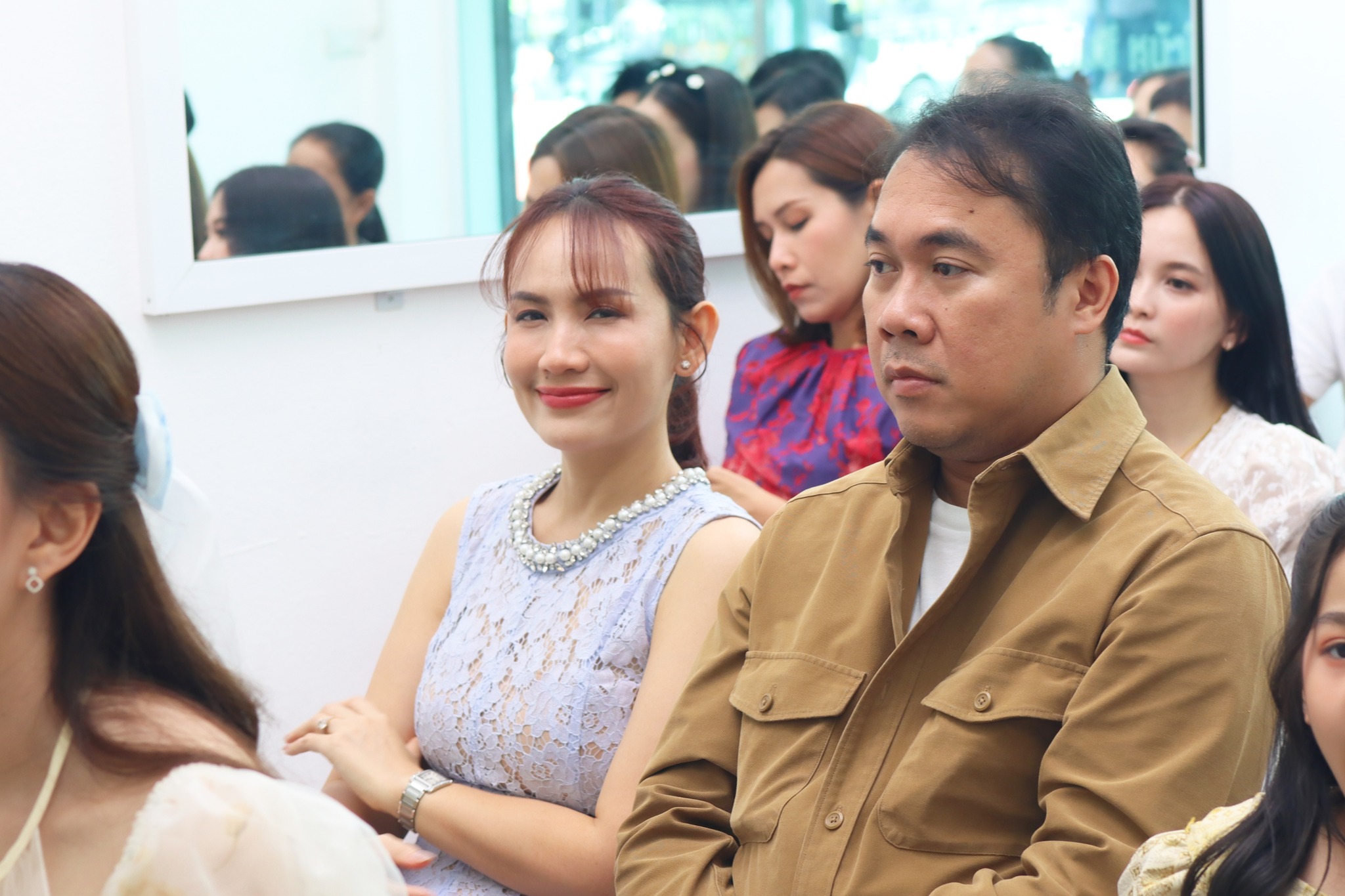 พิธีเปิดศูนย์ความงามสะโรรกษ์สาขาแม่กลอง จ.สมุทรสงคราม พิธีเปิดศูนย์ความงามสะโรรกษ์สาขาแม่กลอง จ.สมุทรสงคราม