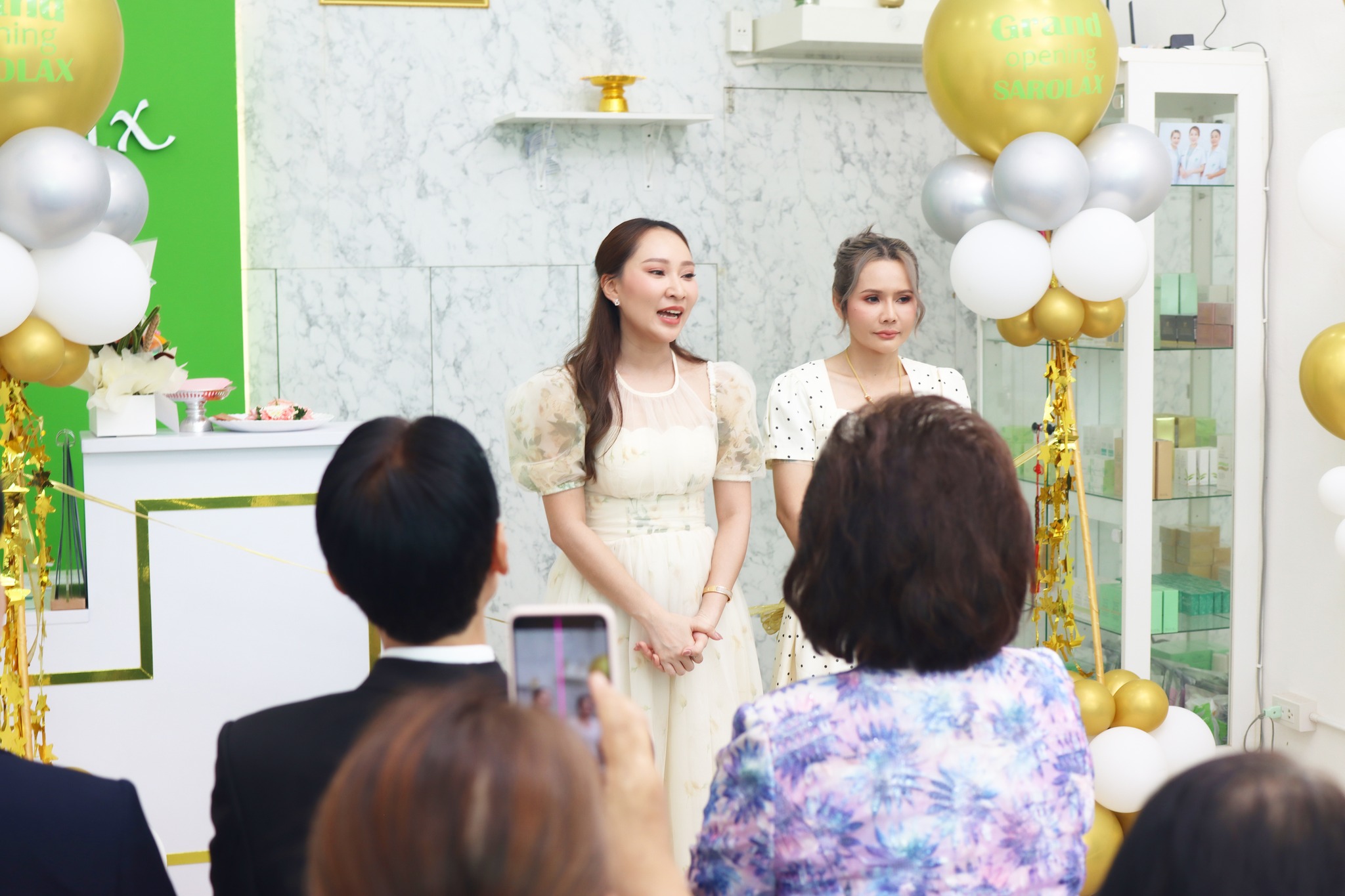 พิธีเปิดศูนย์ความงามสะโรรกษ์สาขาแม่กลอง จ.สมุทรสงคราม พิธีเปิดศูนย์ความงามสะโรรกษ์สาขาแม่กลอง จ.สมุทรสงคราม